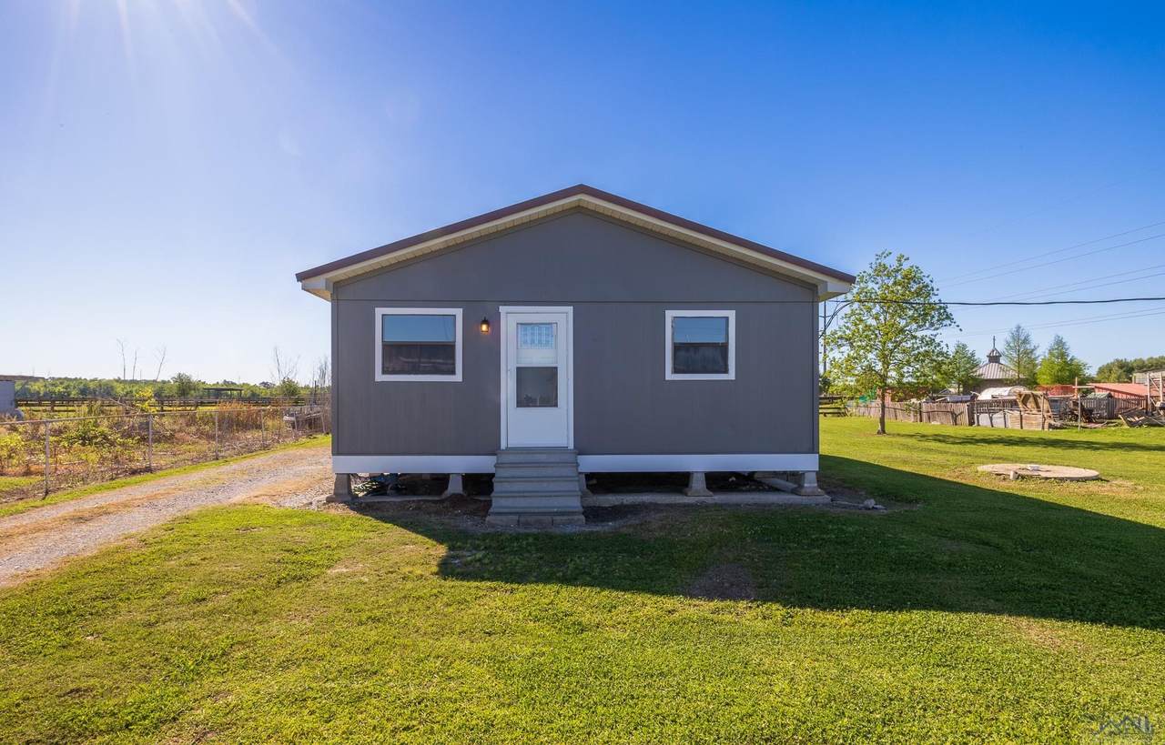 304 Myrtle Dr - Photo 1