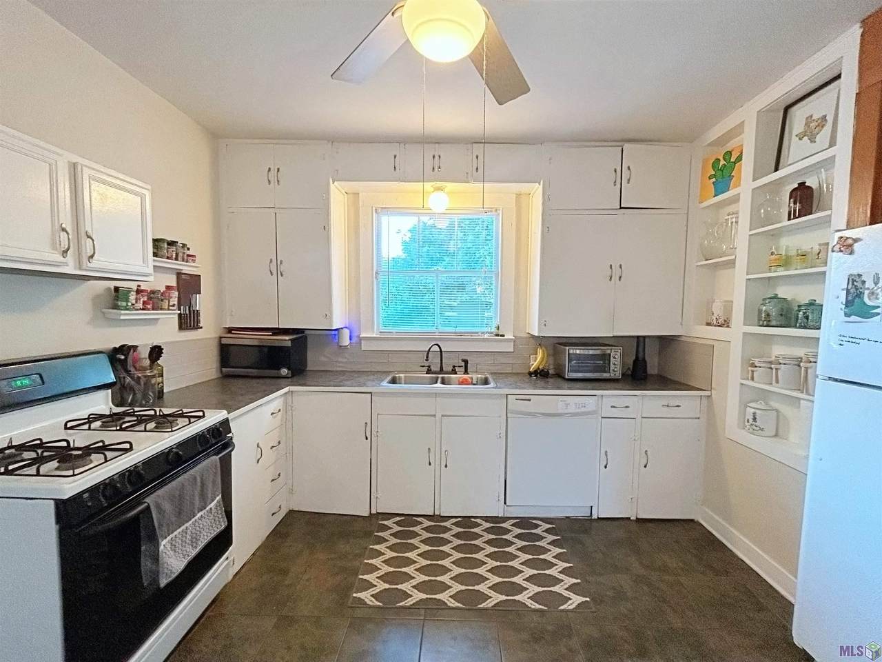 361 Richland Ave - Photo 1