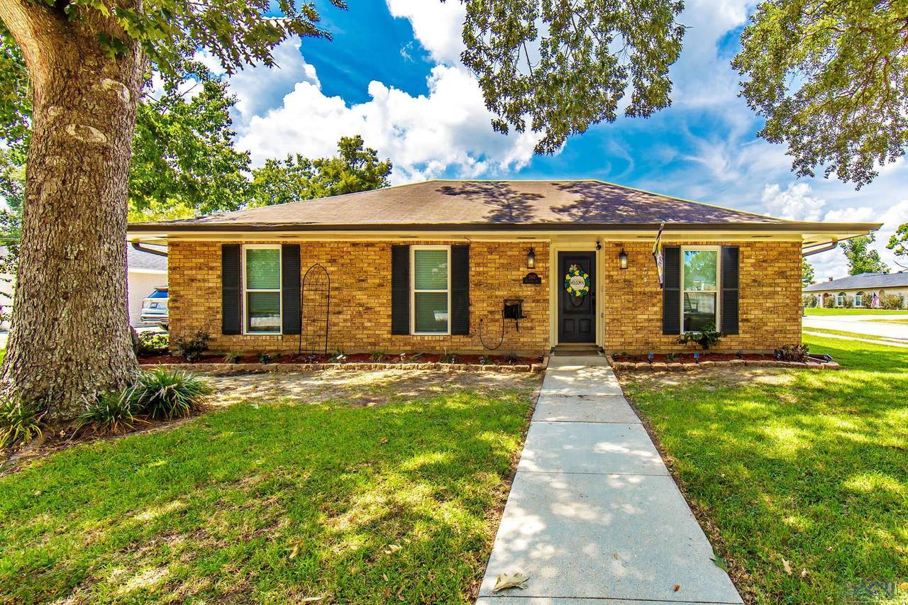 2807 Broadmoor Ave - Photo 1