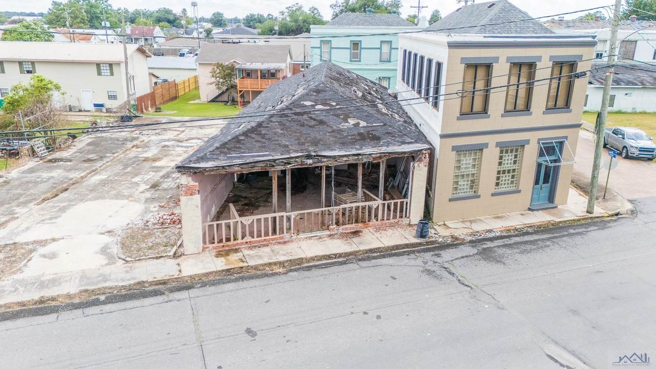 304 Main St - Photo 1