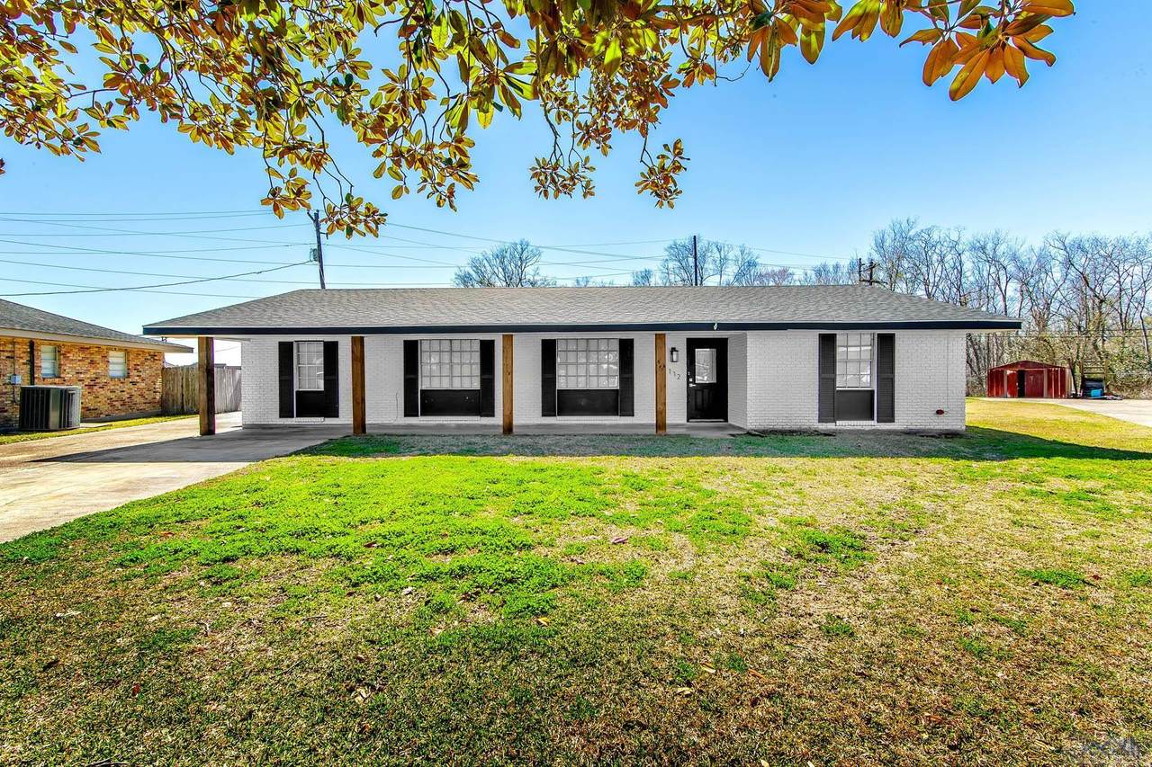 112 Lewald Drive - Photo 1