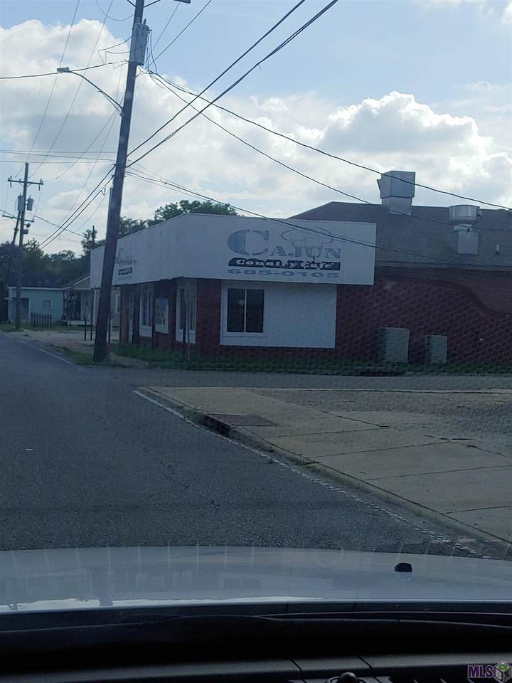 58370 Court St - Photo 1