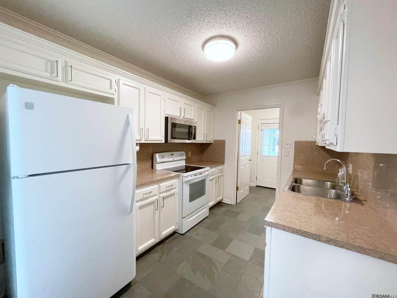 8544 Kaylynn Ave - Photo 1