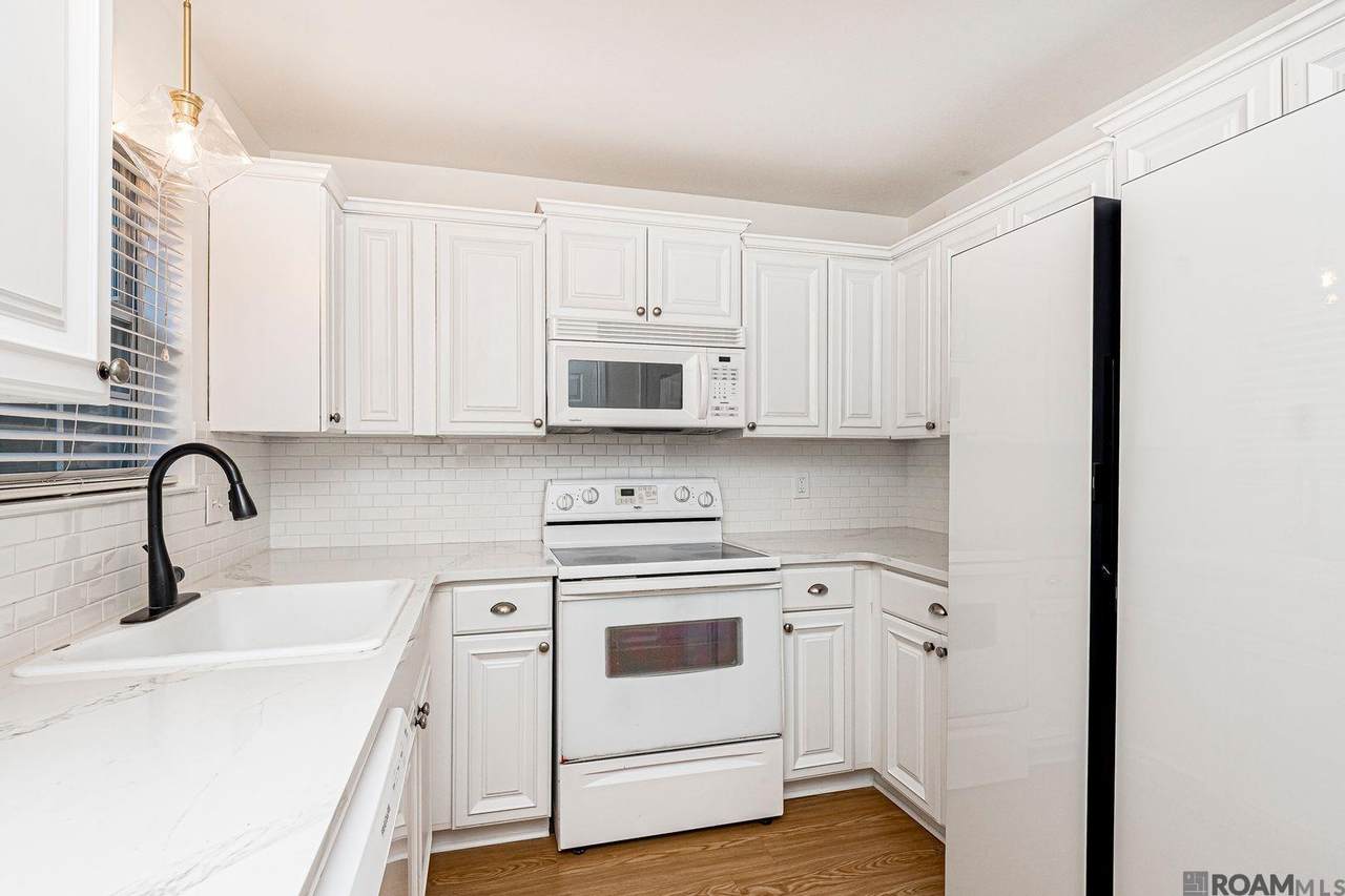 9506 Jefferson - Photo 1