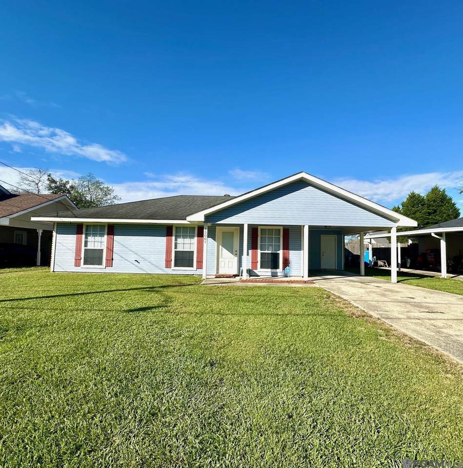 15061 Beau Jon Ave - Photo 1