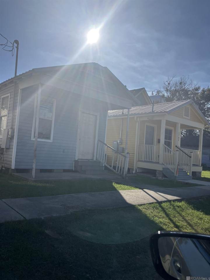 1766 America St - Photo 1