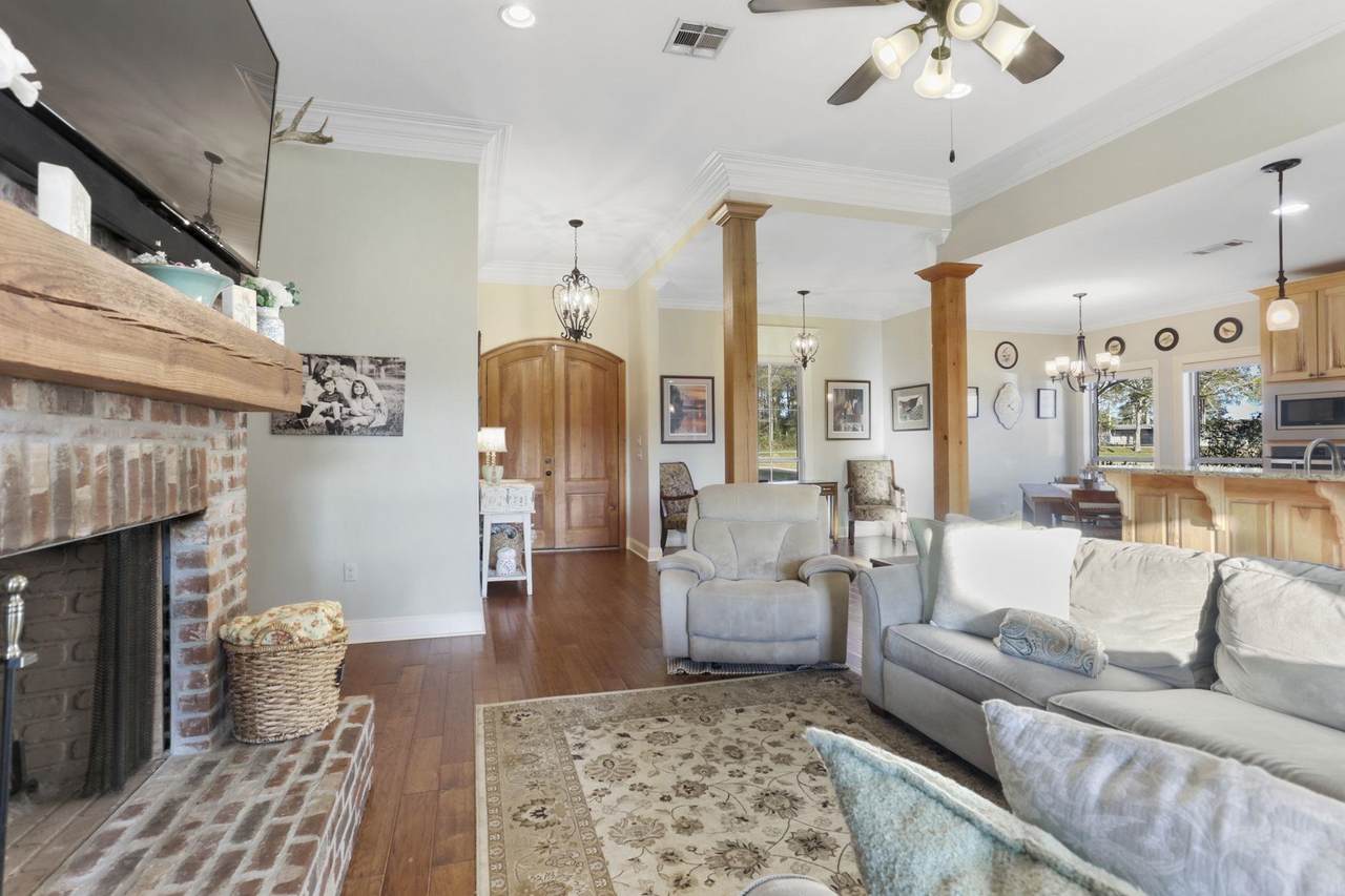 https://bt-photos.global.ssl.fastly.net/batonrouge/1280_boomver_1_2025000357-4.jpg