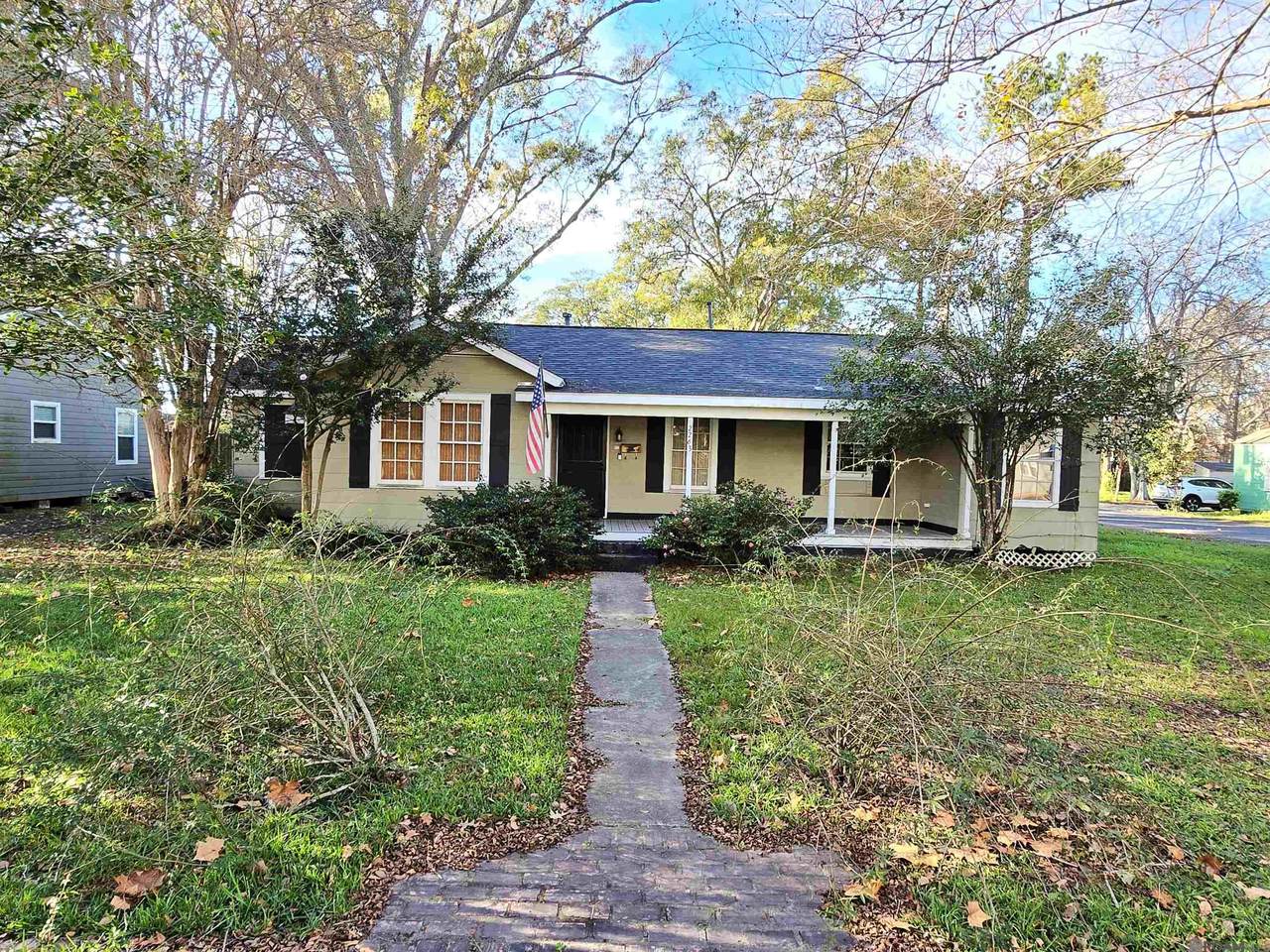 2263 Pickett Ave - Photo 1