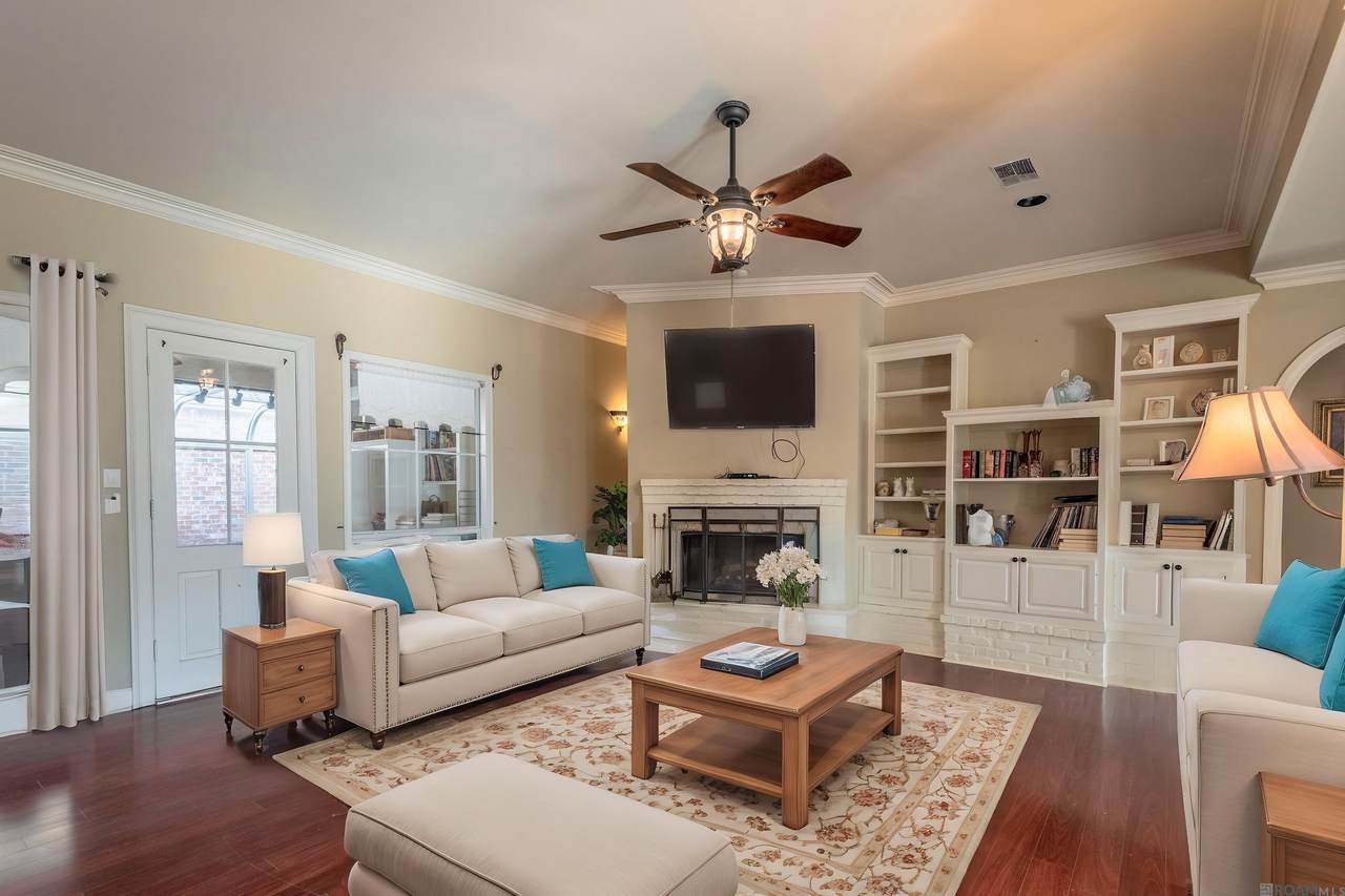 1223 Stanwick Pl - Photo 1