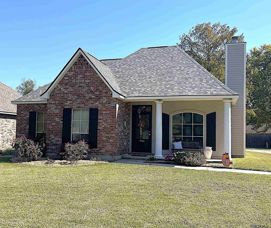 9746 Overwood Dr - Photo 1