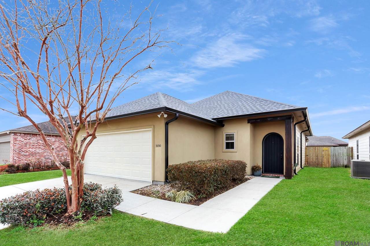 1690 Seville Dr - Photo 1