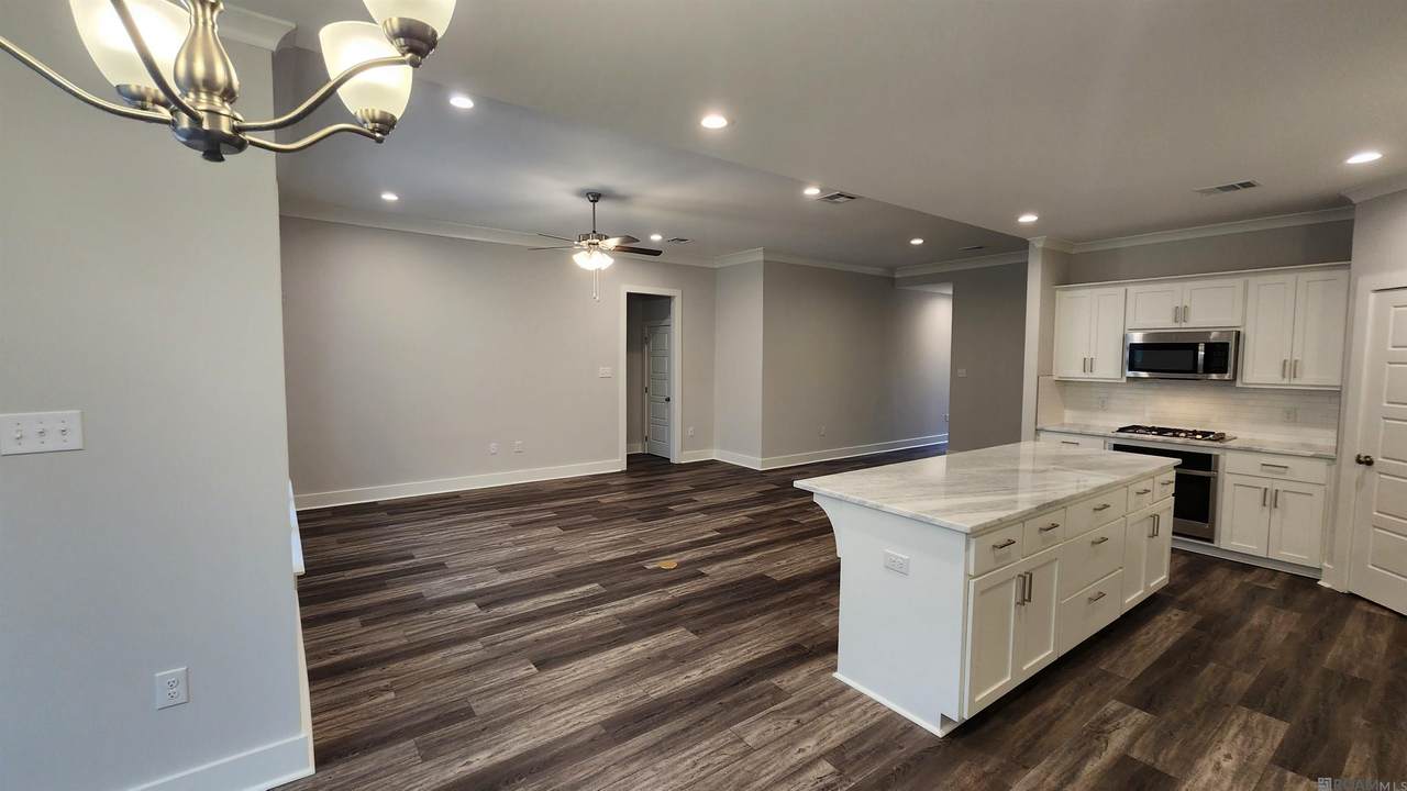 https://bt-photos.global.ssl.fastly.net/batonrouge/1280_boomver_1_2025002198-2.jpg