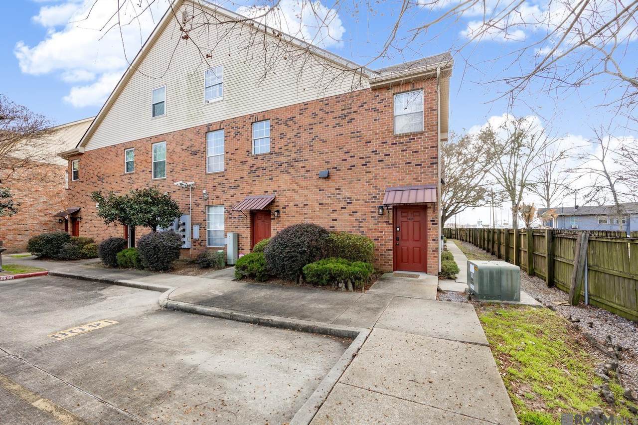 900 Dean Lee Dr - Photo 1