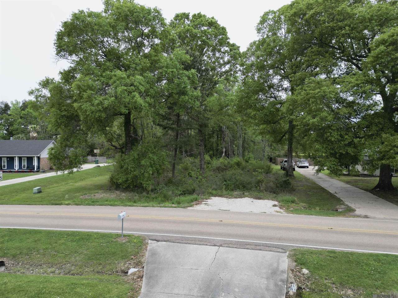 25371 Plantation Ave - Photo 1