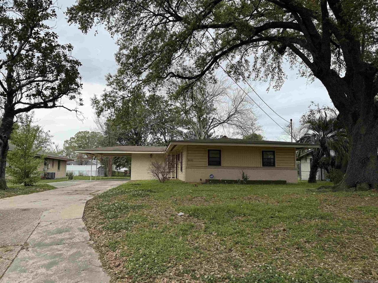 2635 79th Ave - Photo 1
