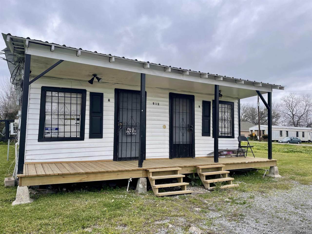 931 Eleanor St - Photo 1