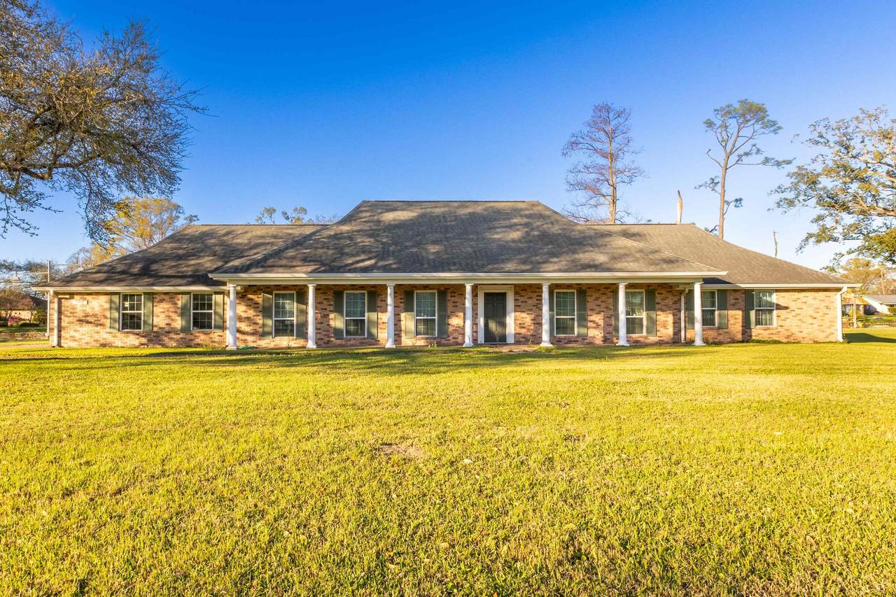 9473 East Main Street - Photo 1