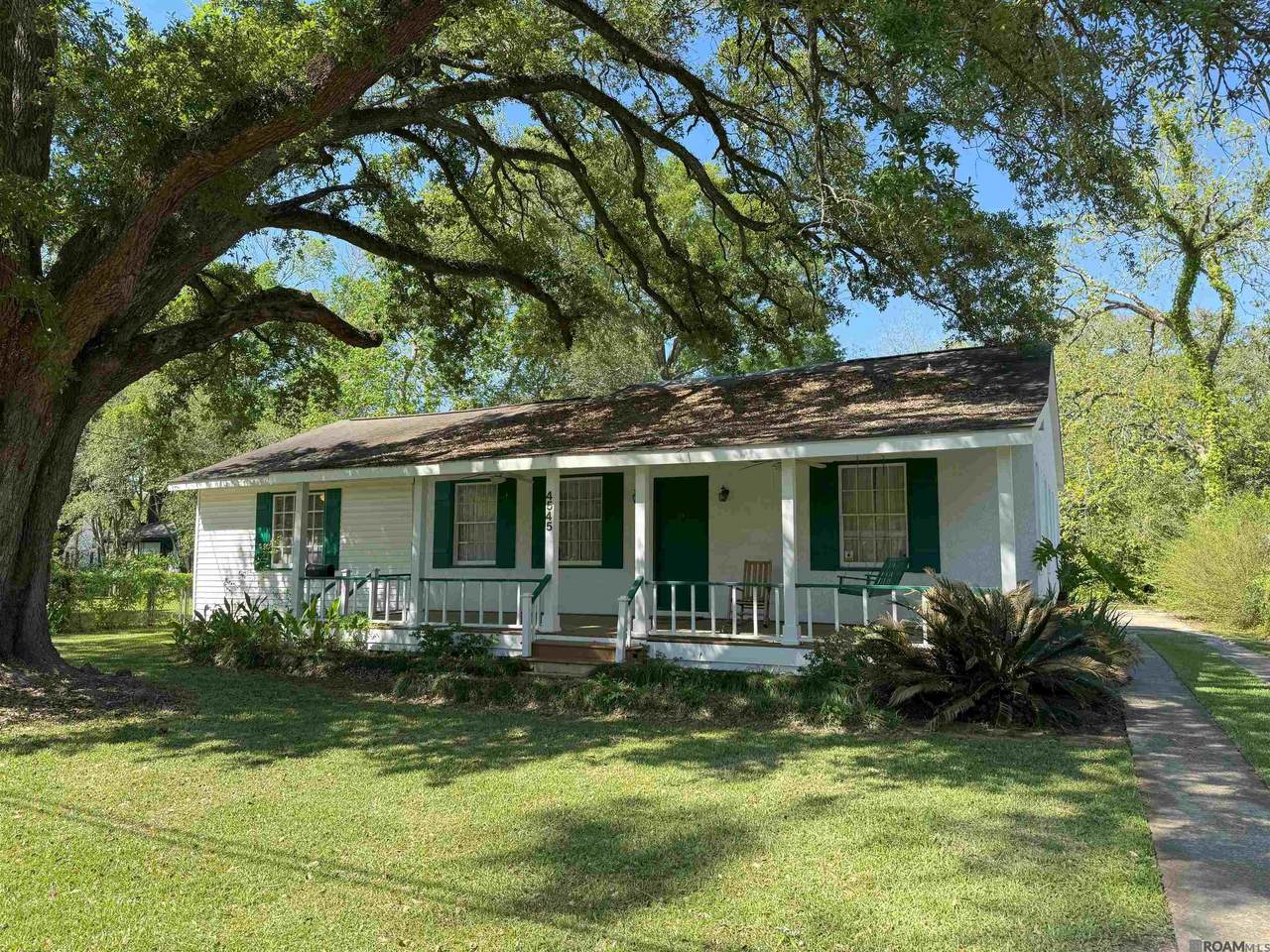 4545 Orchid St - Photo 1