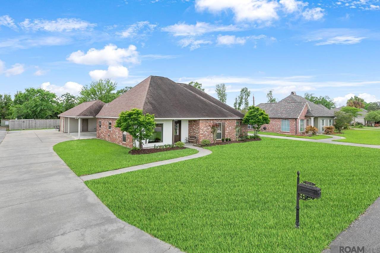 8818 Wyeth Dr - Photo 1