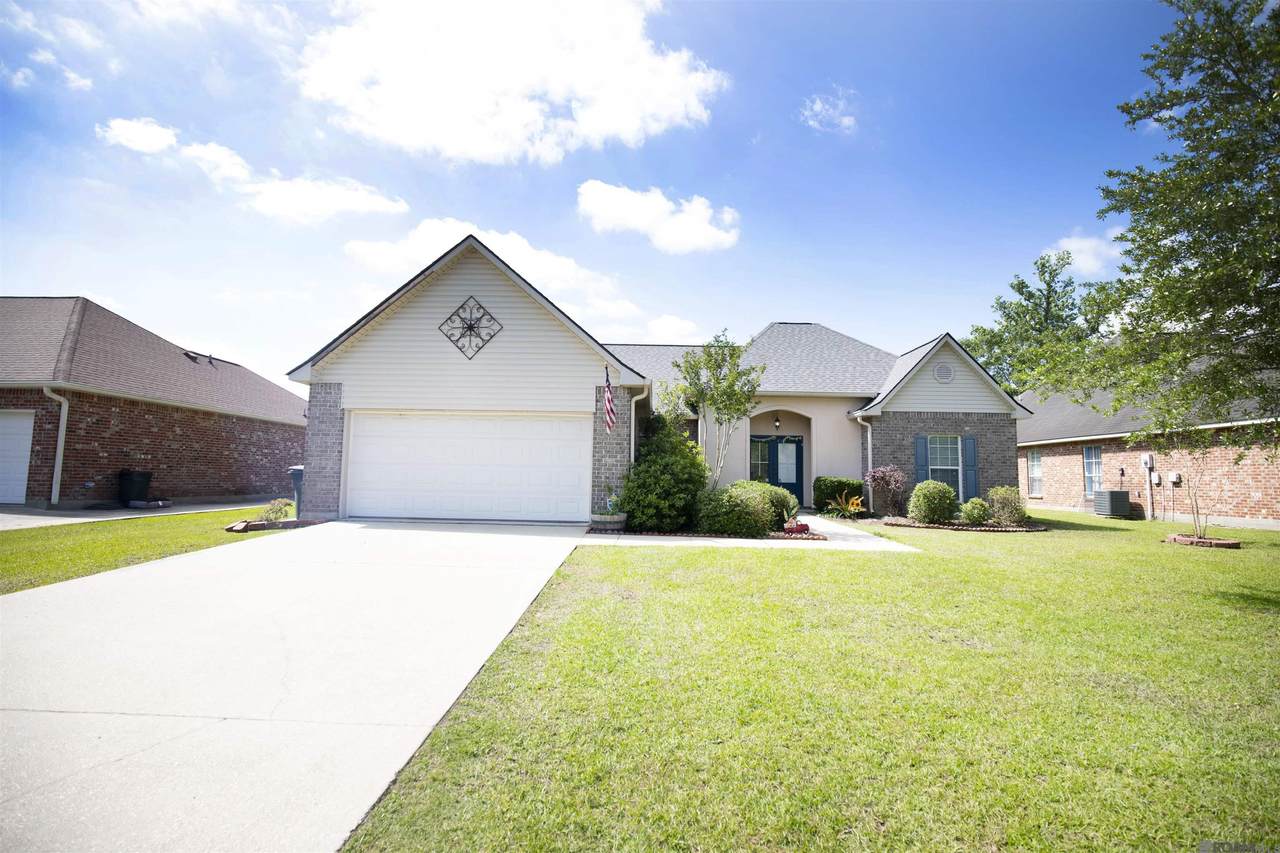 36337 Crestway Ave - Photo 1