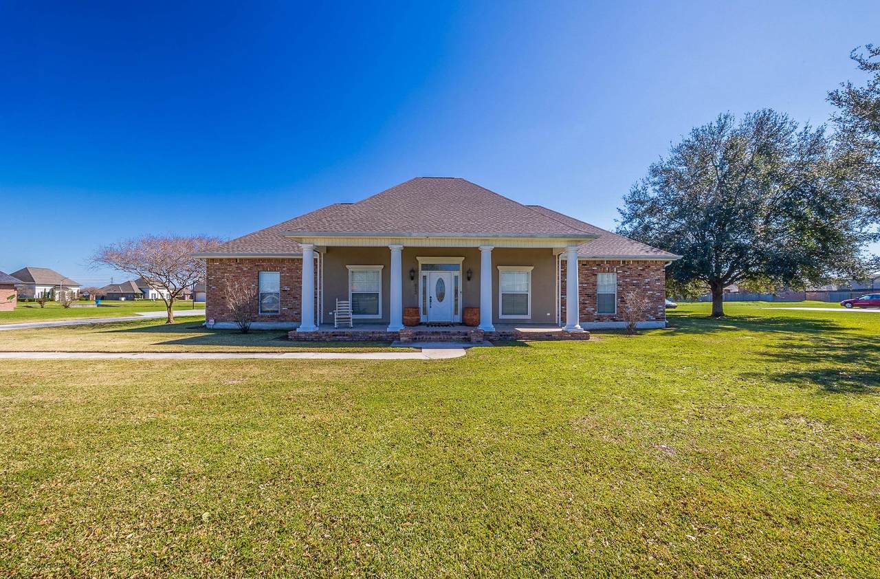 613 North Canal Boulevard - Photo 1