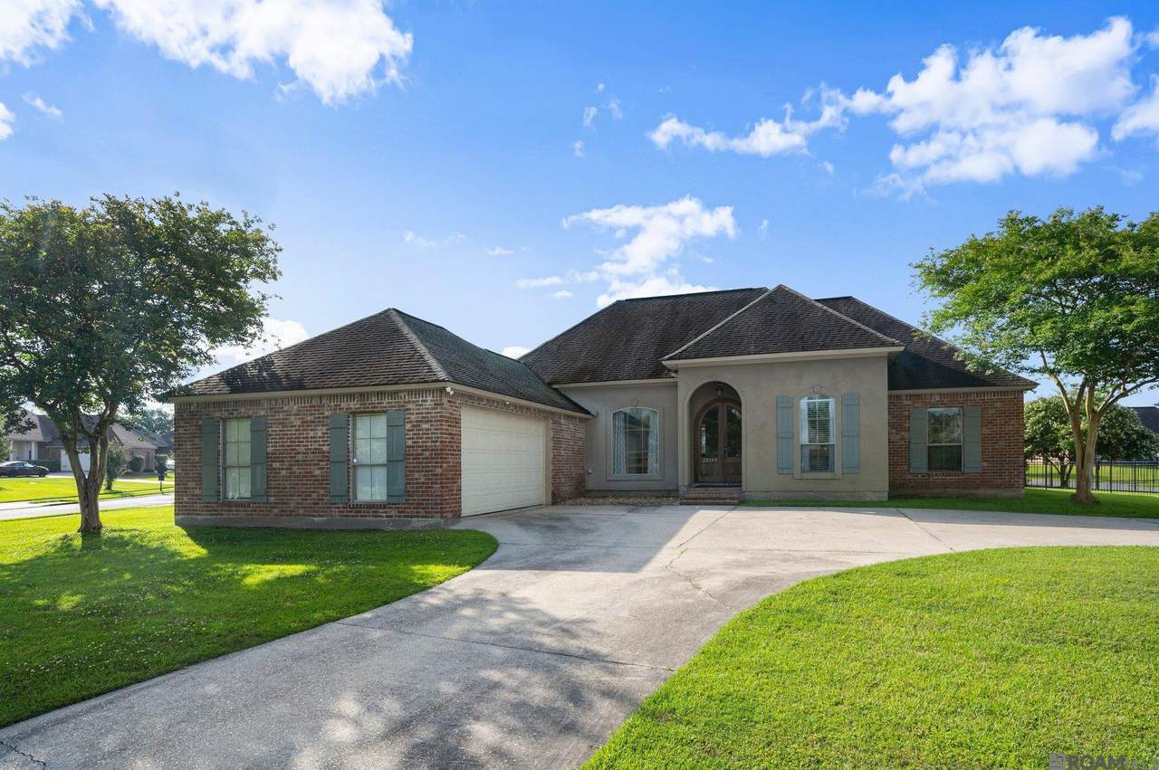 22759 Fairway View Dr - Photo 1