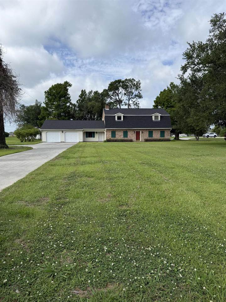 1611 St Mary St - Photo 1