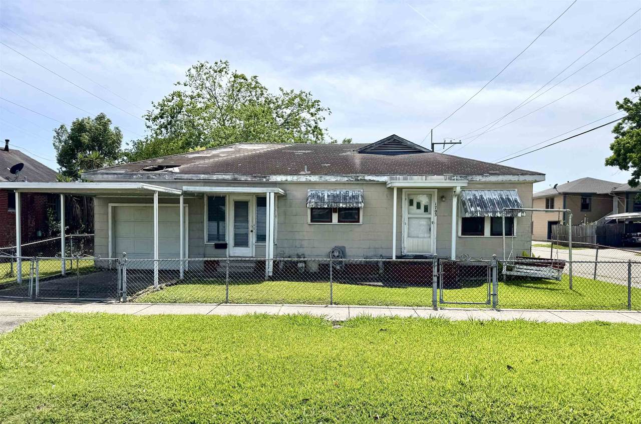 1703 Federal Avenue - Photo 1