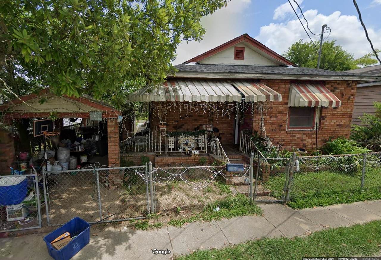 217 North 10th Street - Photo 1
