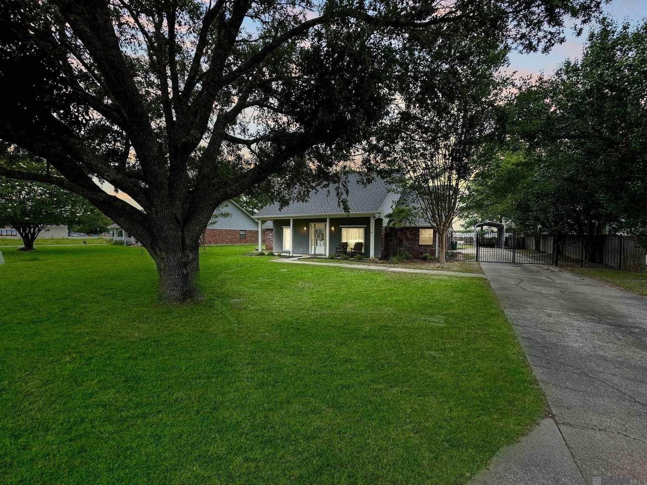 https://bt-photos.global.ssl.fastly.net/batonrouge/1280_boomver_1_2025011002-2.jpg