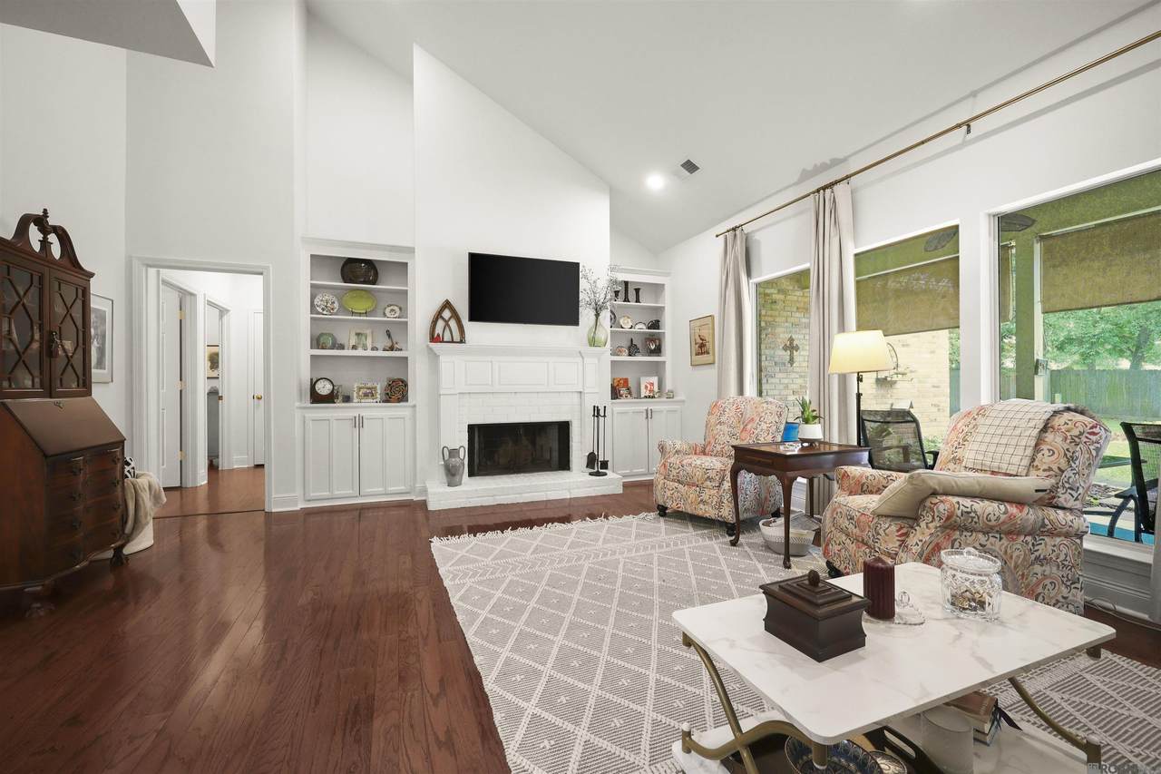 6104 Destrehan Dr - Photo 1