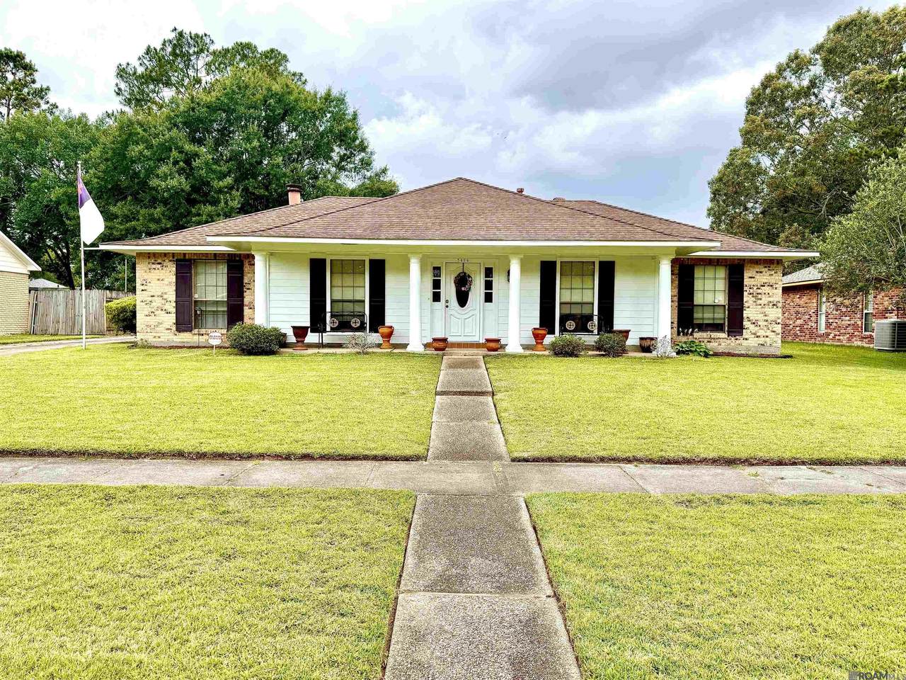 5424 Foxridge Dr - Photo 1