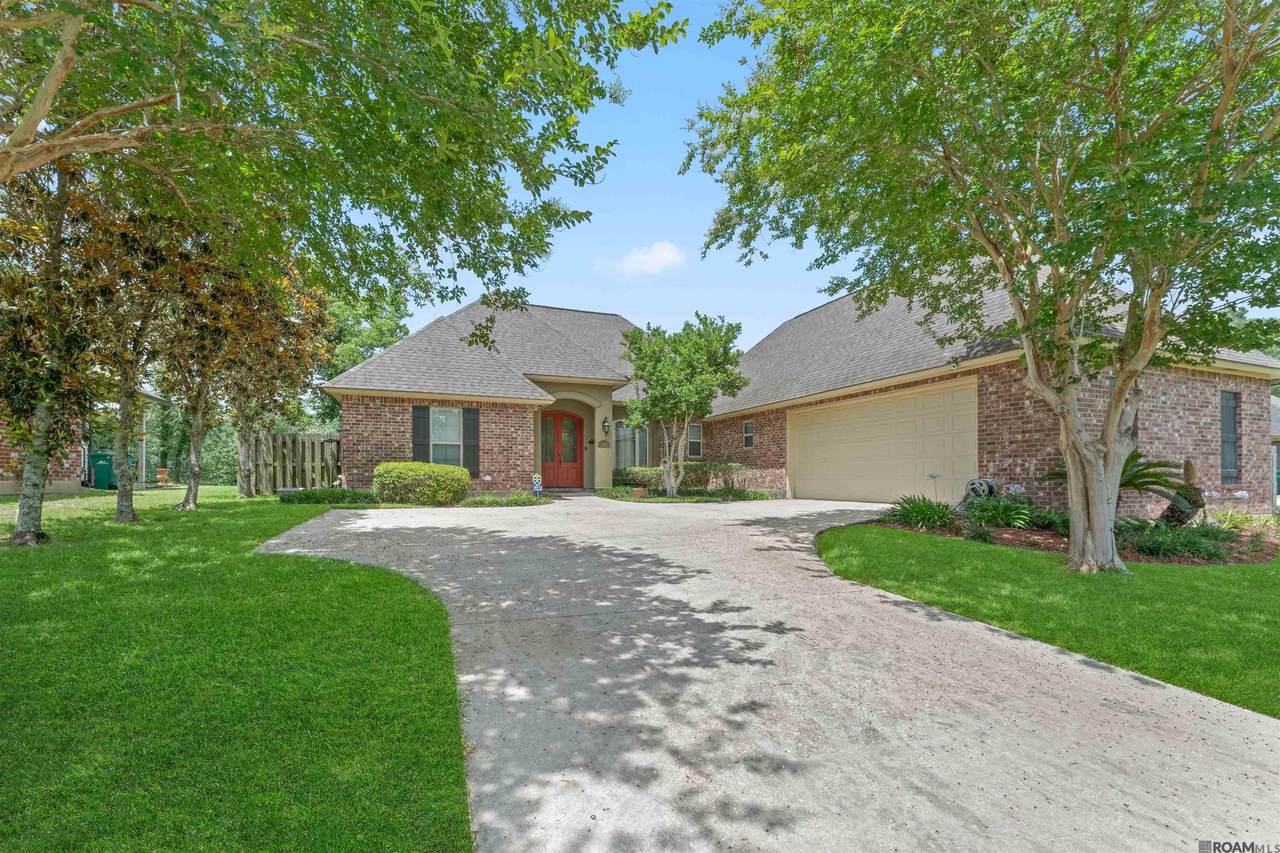 3013 Country Lake Dr - Photo 1