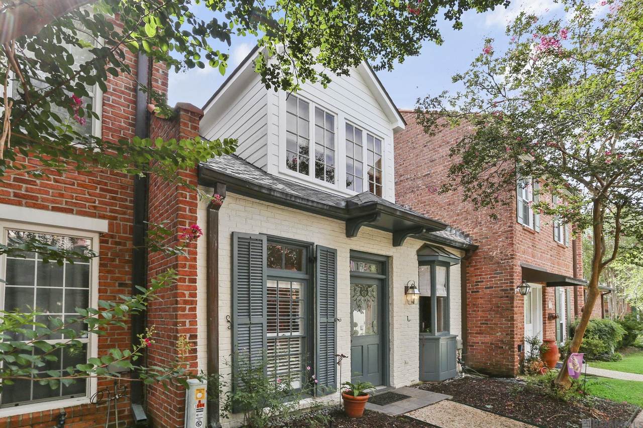 1554 Lobdell Ave - Photo 1