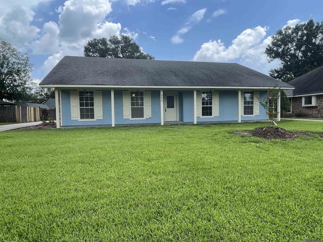 5217 Charing Way Ave - Photo 1