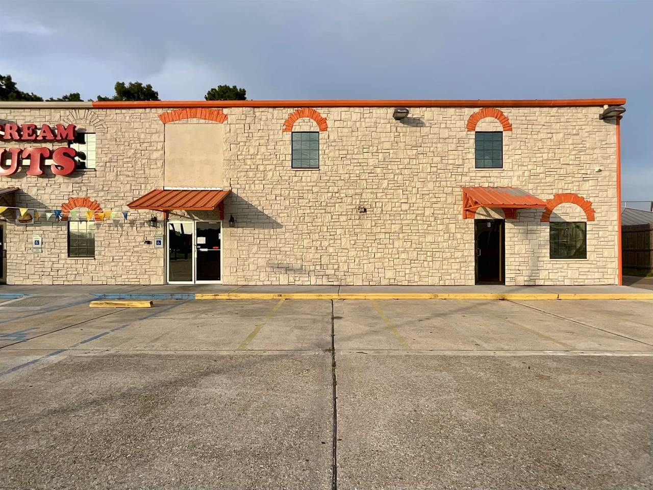 1420 West Tunnel Boulevard - Photo 1