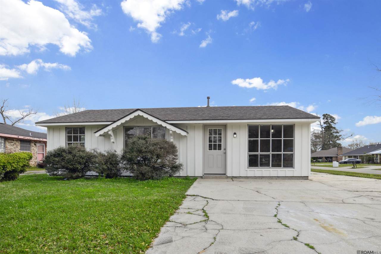 1230 Bellonia Dr - Photo 1