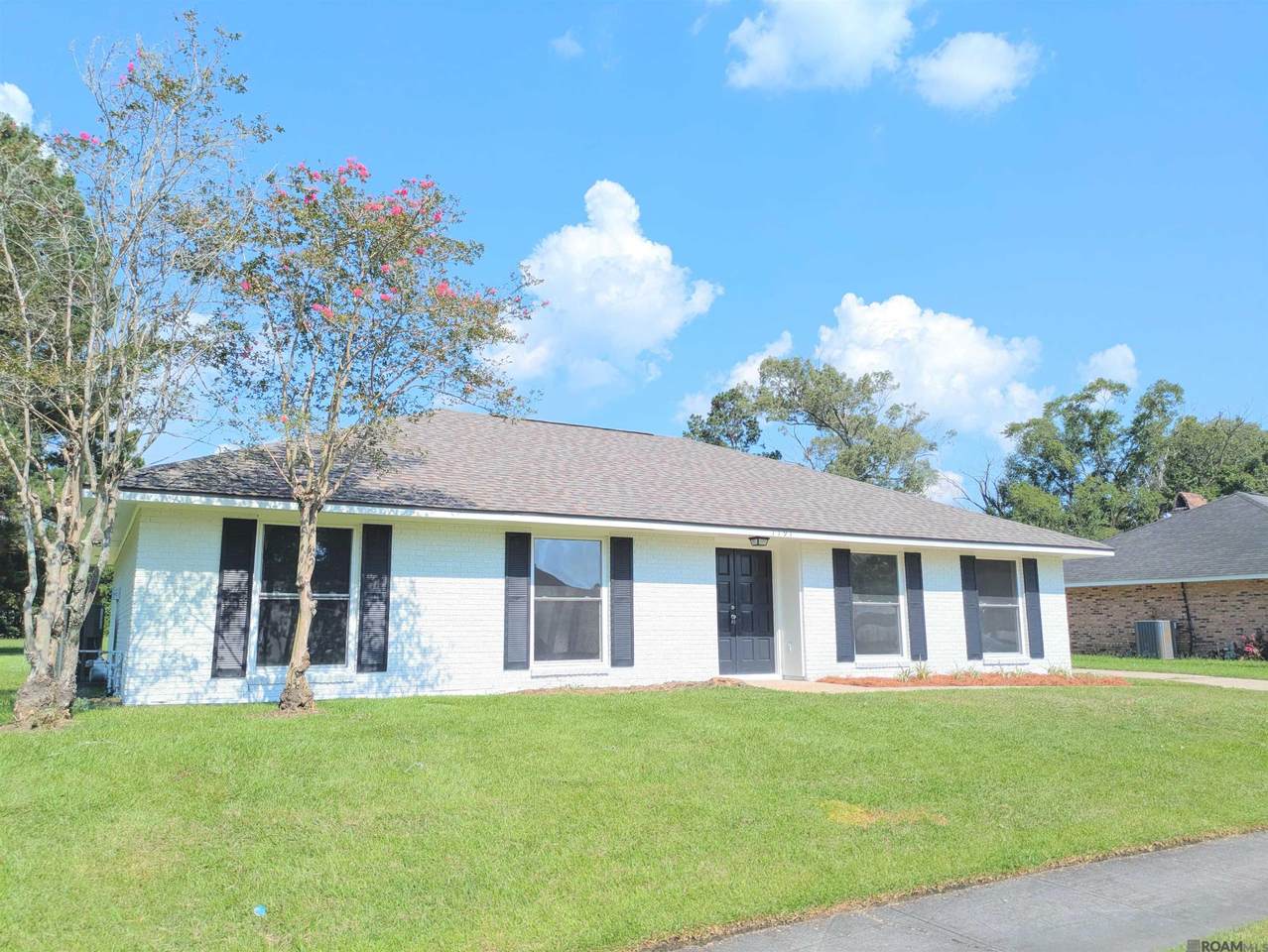 1191 Lakemont Dr - Photo 1