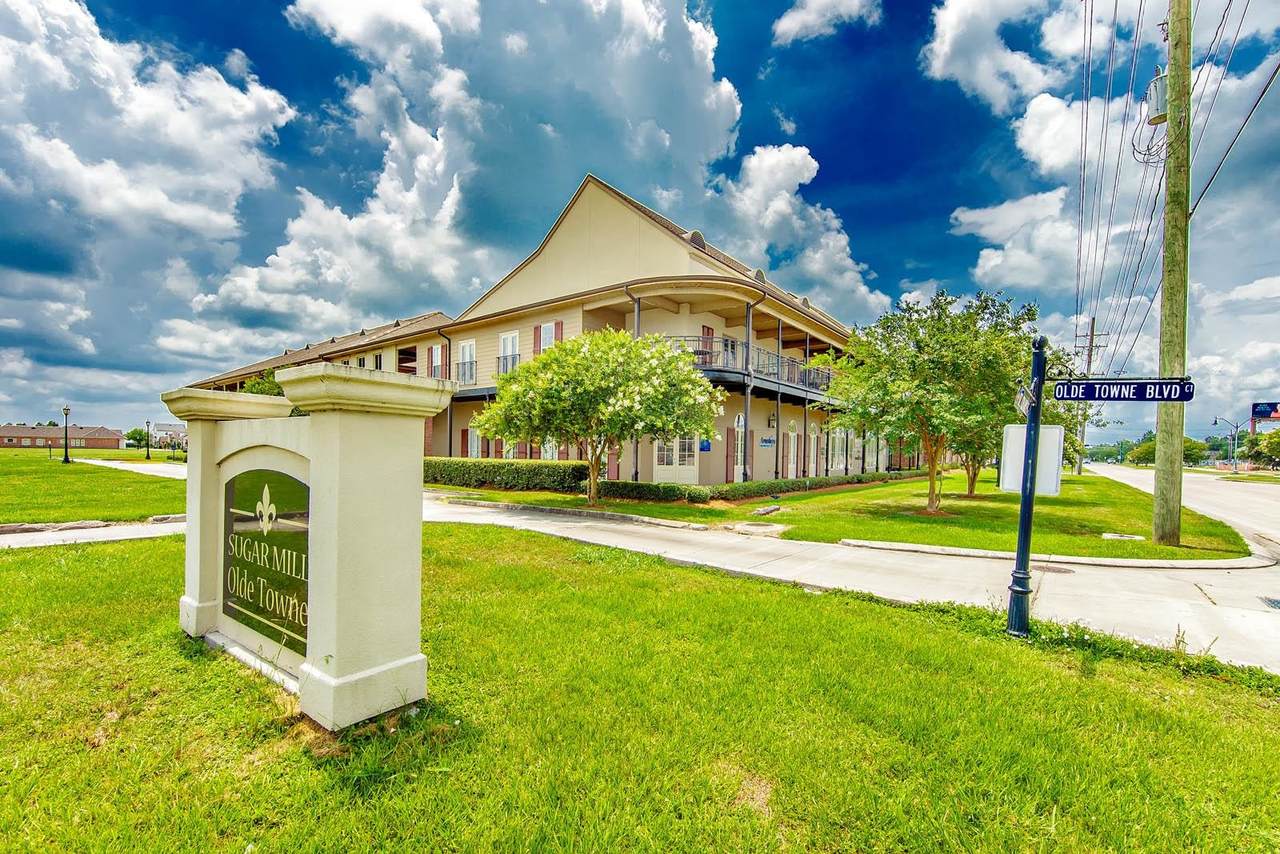 112 Olde Towne Boulevard - Photo 1