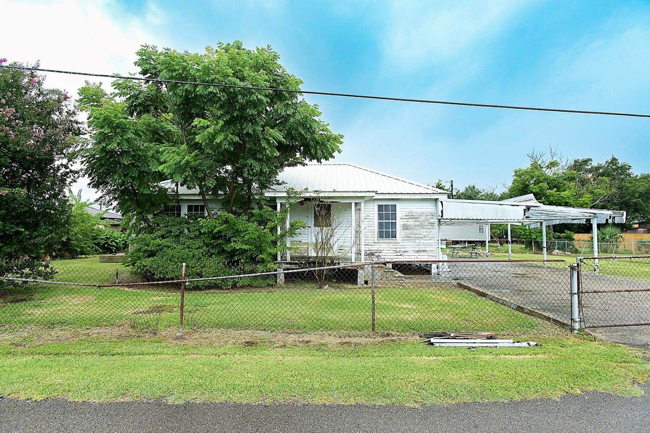 145 Doucet Dr - Photo 1