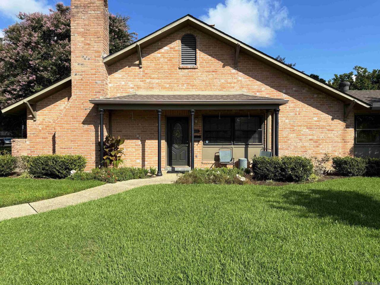 10125 Runnymede Ave - Photo 1