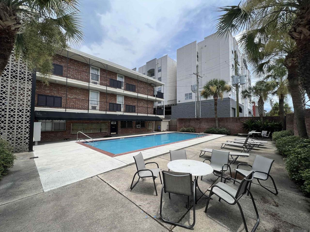 3101 Highland Rd - Photo 1
