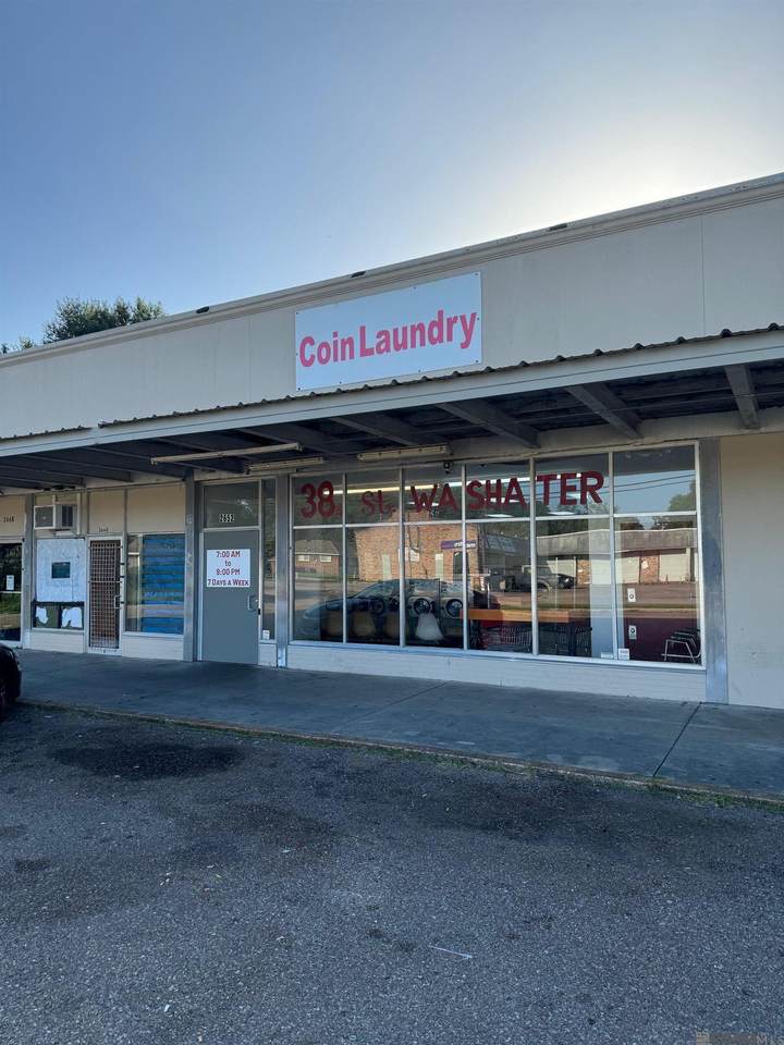 2652 38th St - Photo 1