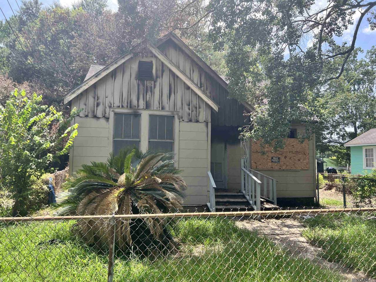 3032 Seneca St - Photo 1