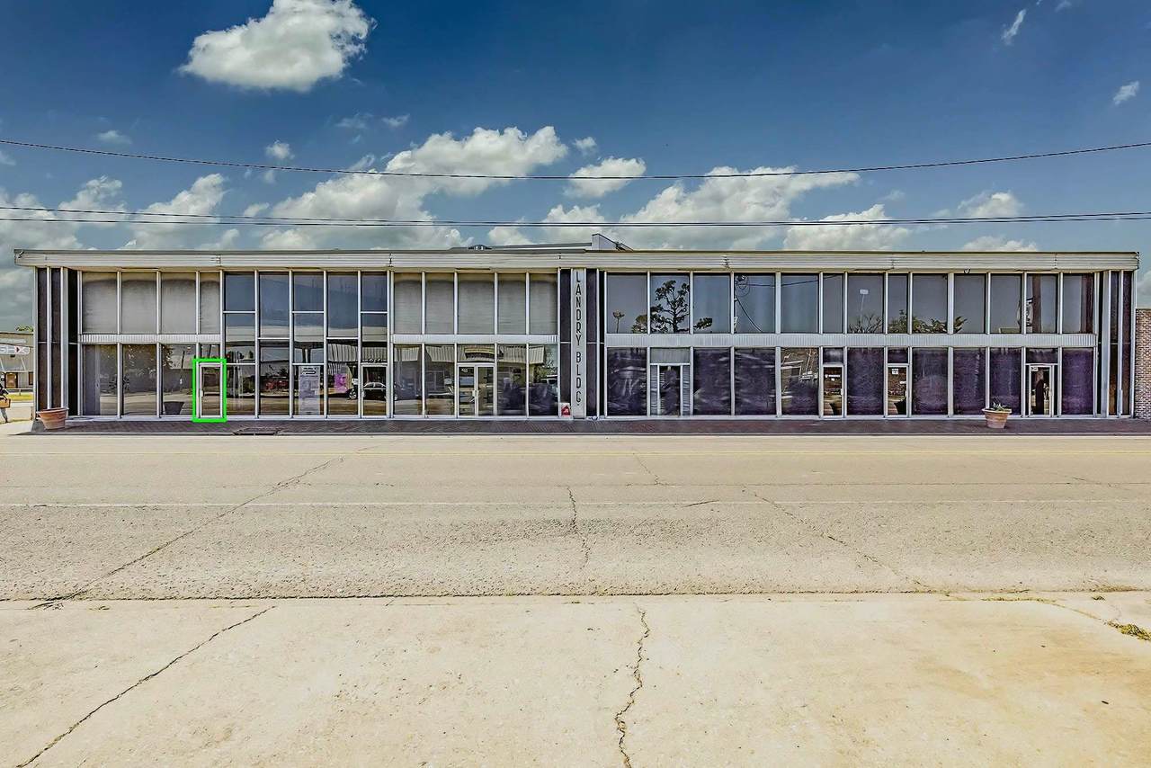 1244 Barrow St - Photo 1