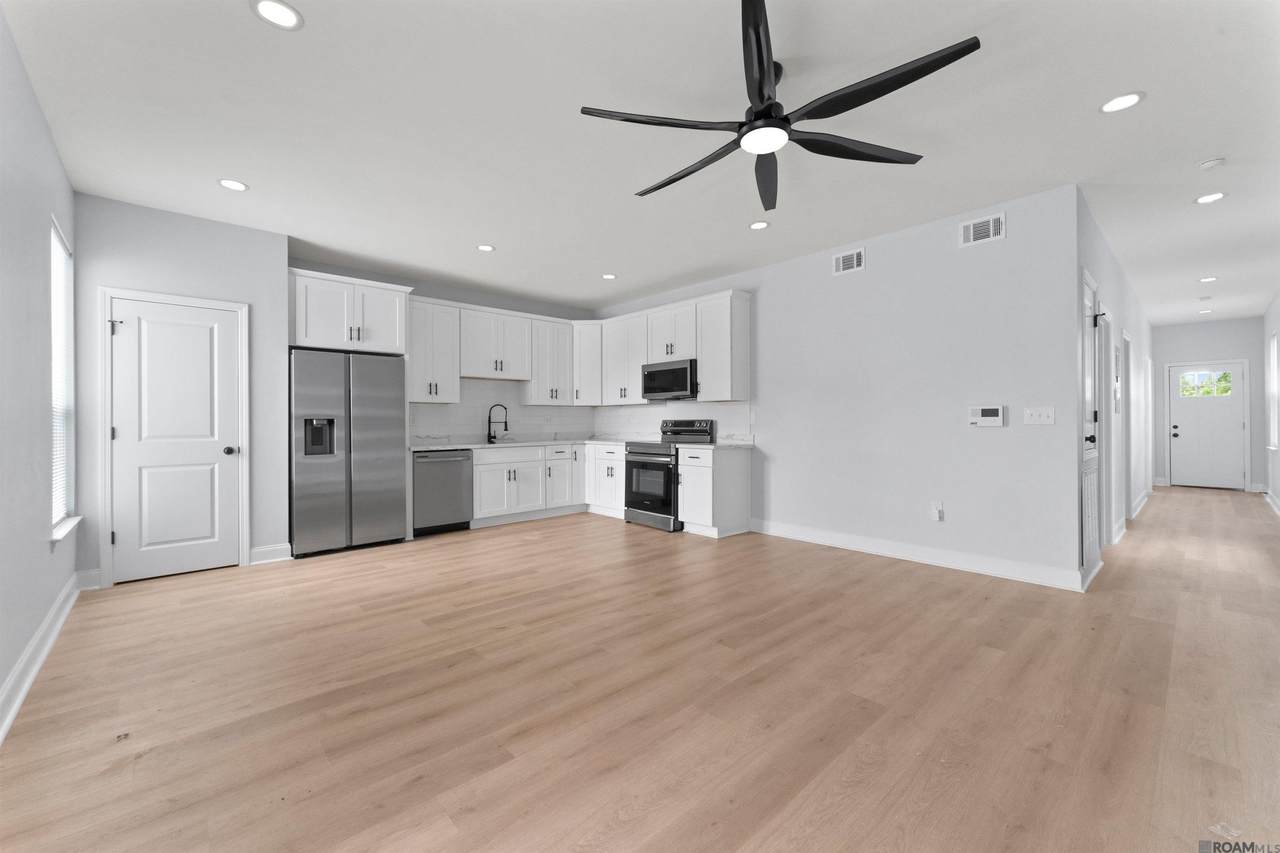 1716 Tricou Street - Photo 1