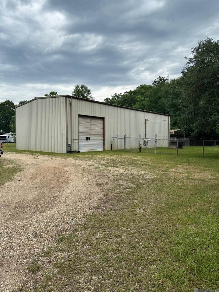 73312 Hwy 1077 - Photo 1