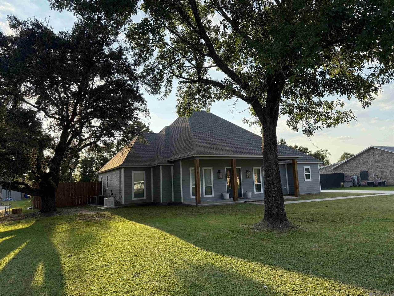 20260 Sallie Dr - Photo 1