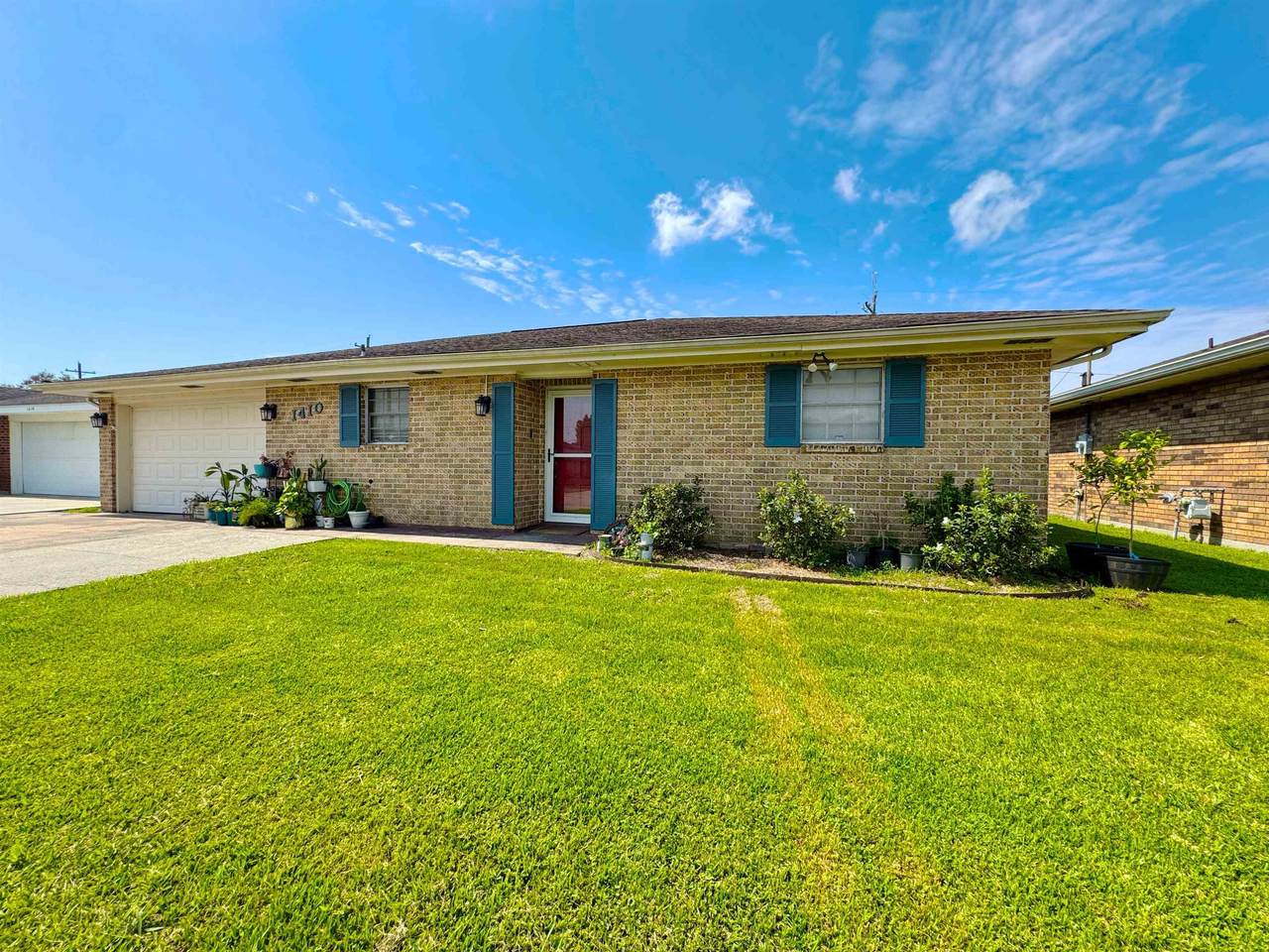 1410 Bernice St - Photo 1