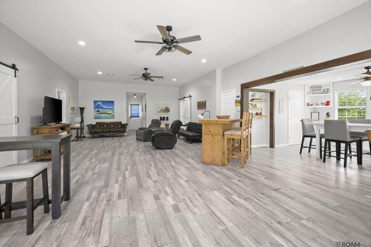 32027 Pats Ln - Photo 1